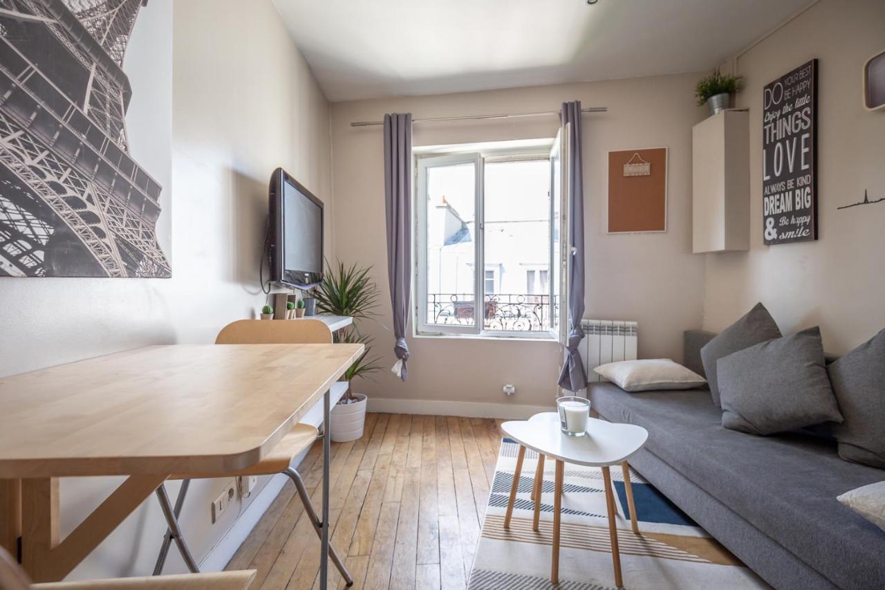 Appartamento Petit havre de paix de 27m2 à Montmartre Parigi Esterno foto