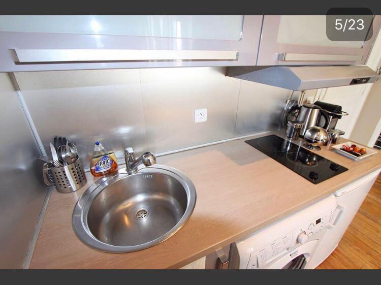 Appartamento Petit havre de paix de 27m2 à Montmartre Parigi Esterno foto